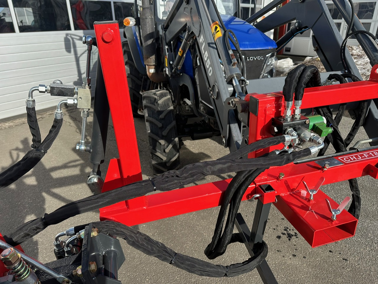 Samlet maskine med hydraulikslanger